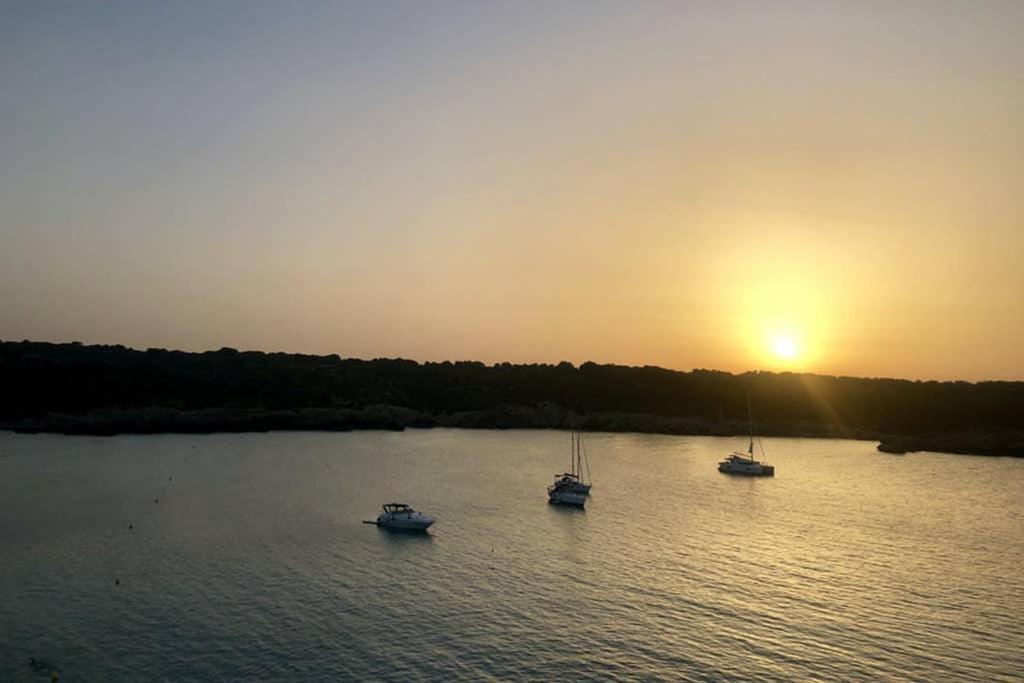 Miravent Terraza Y Jardin Frente Al Mar Menorca Apartment Fornells  Exterior photo
